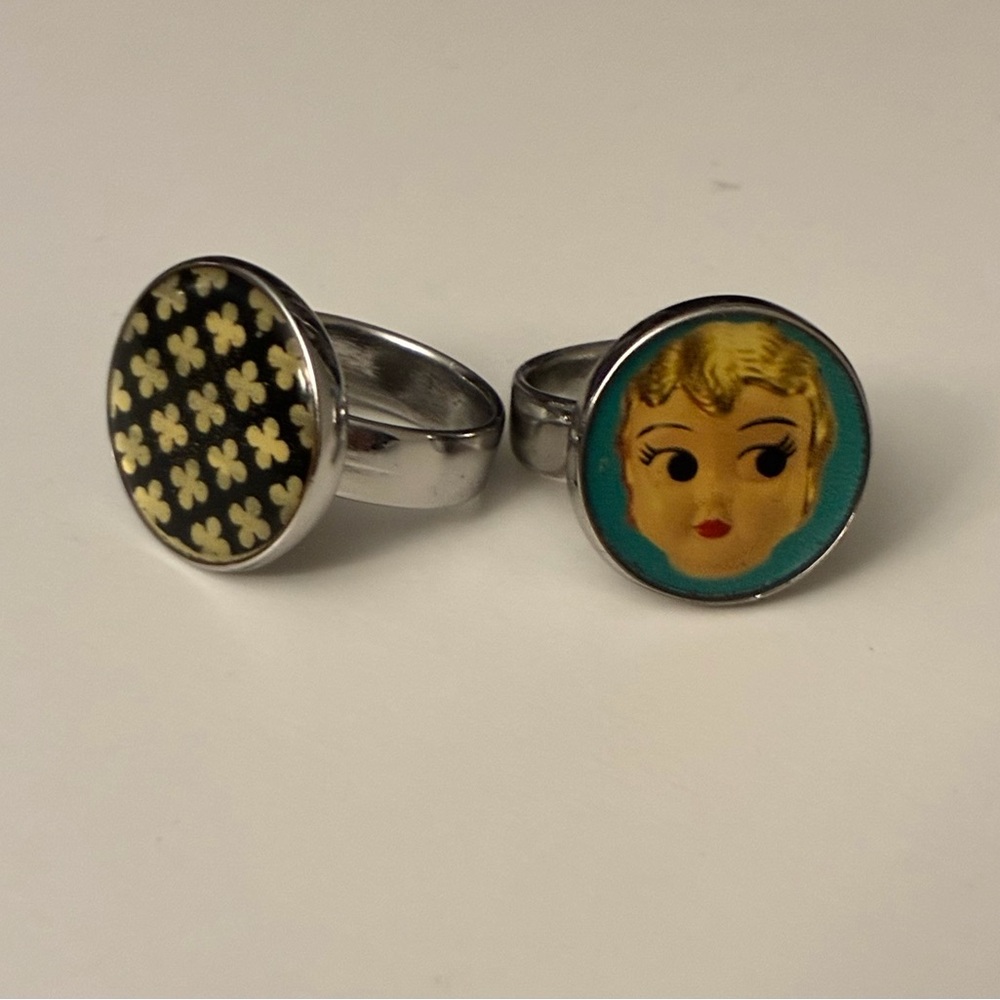 MOMA Retro hand painted Rings